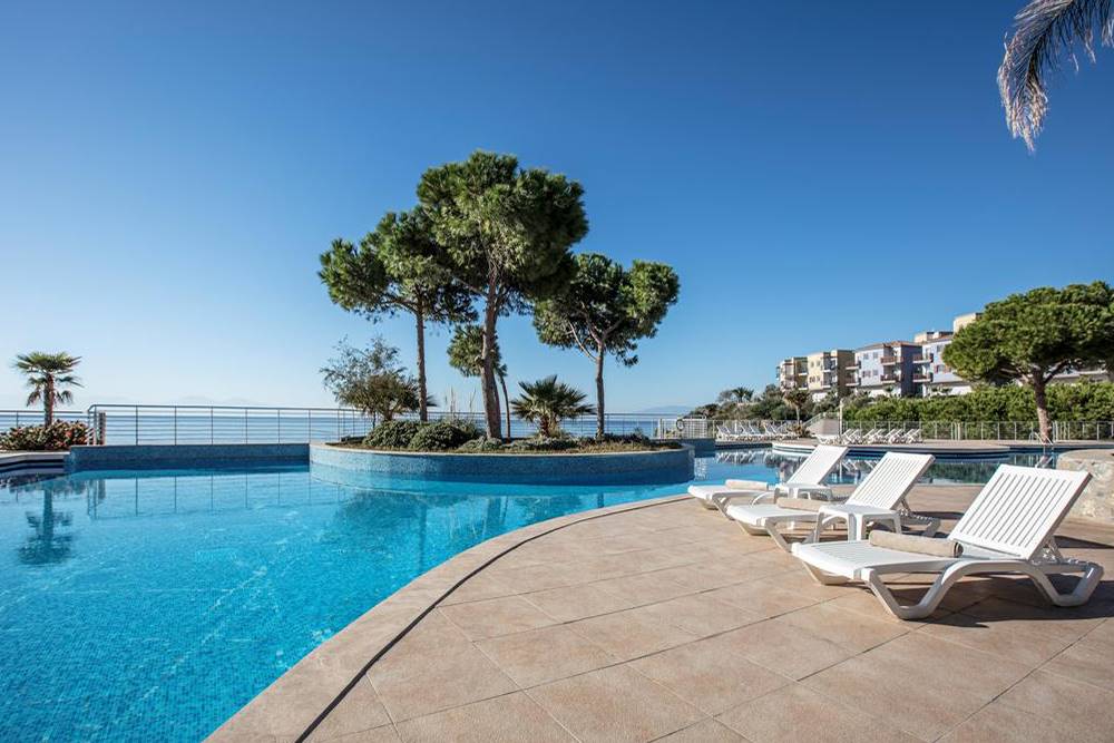 Aria Claros Beach Resort 5* - Kuşadası