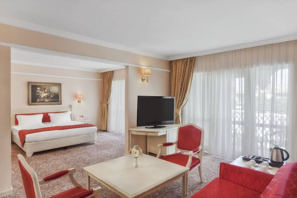 Antalya Kremlin Palace  Lara  5*