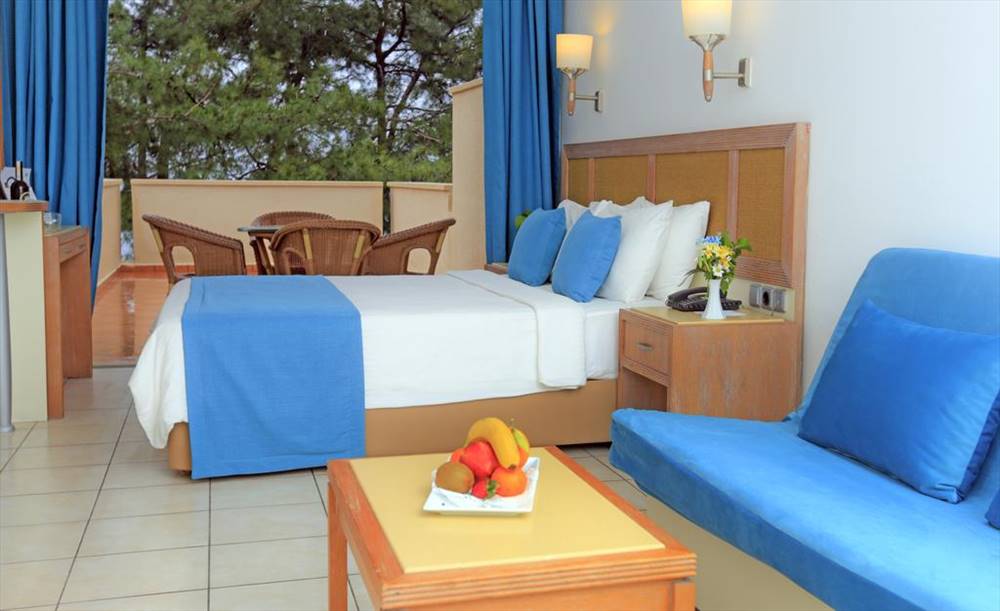 Cənnət adası Marmaris LABRANDA HOTELS MARES MARMARIS 5* 