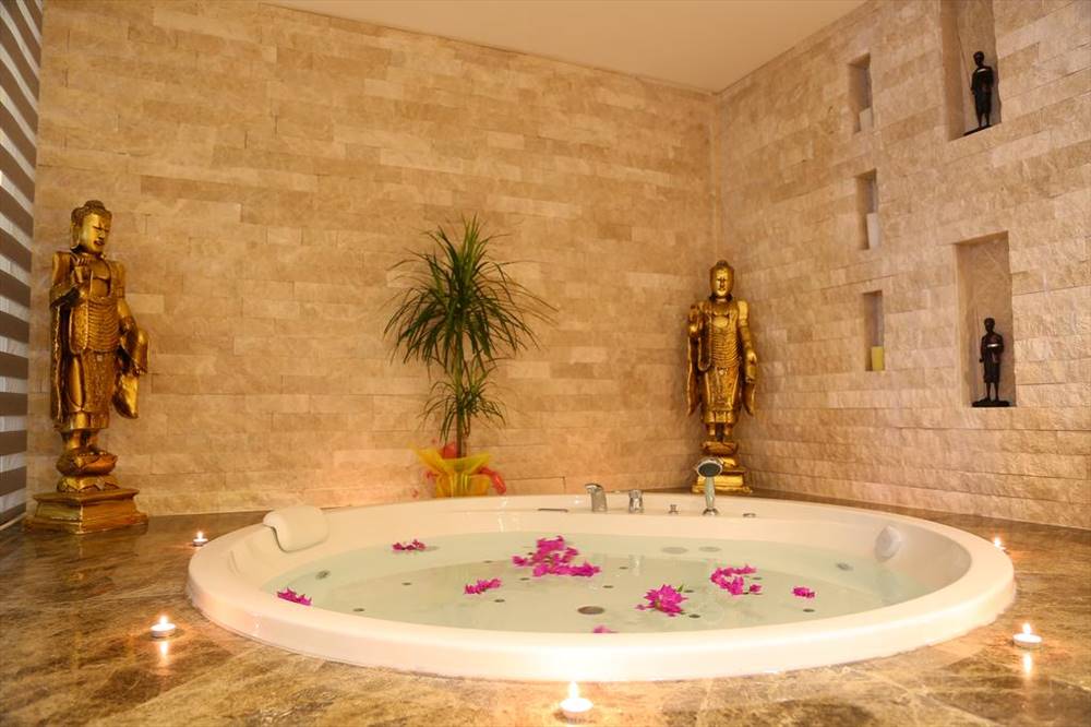 Cənnət guşələrindən biri Marmaris KAYA MARIS HOTEL 4*