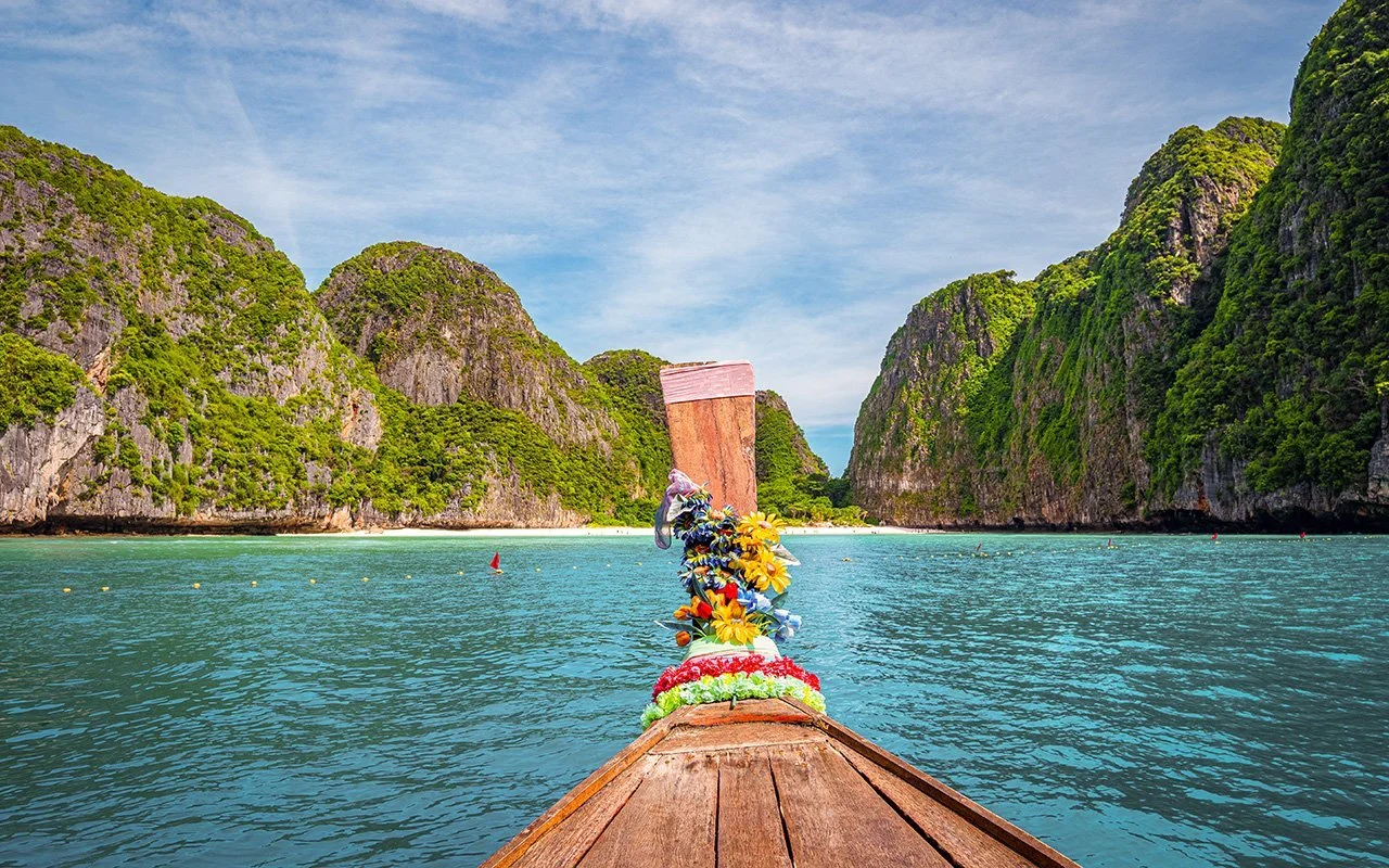 phi-phi-islands